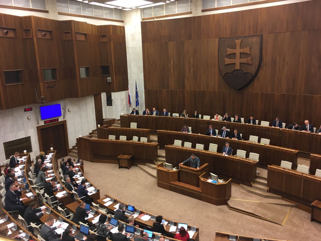Parlament schválil zákon o kybernetickej bezpečnosti