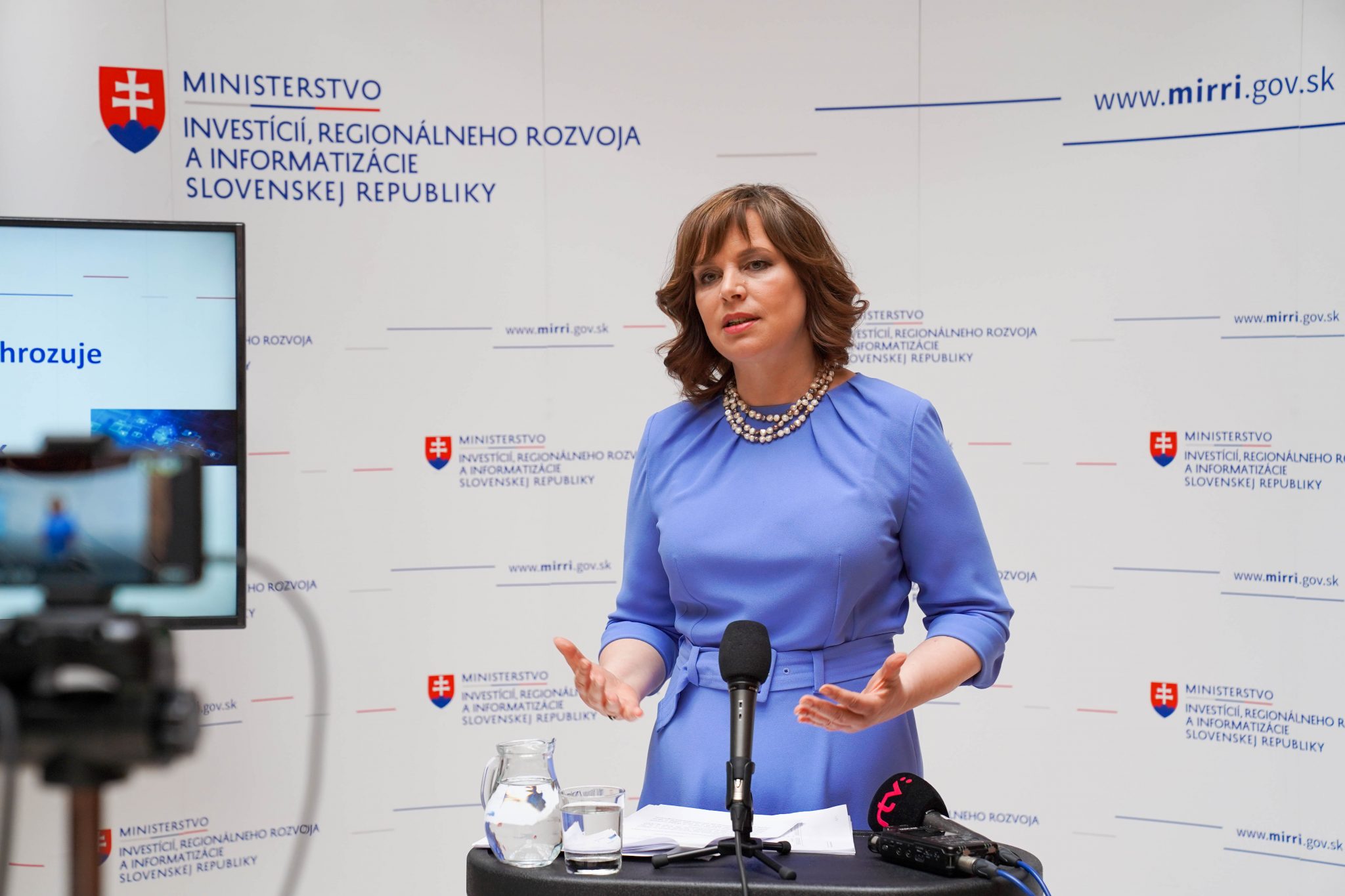 Vicepremiérka Remišová: Nenávisť na sociálnych sieťach rozkladá demokratickú spoločnosť – nový zákon zavedie pravidlá pre platformy, ktoré takto zarábajú milióny eur