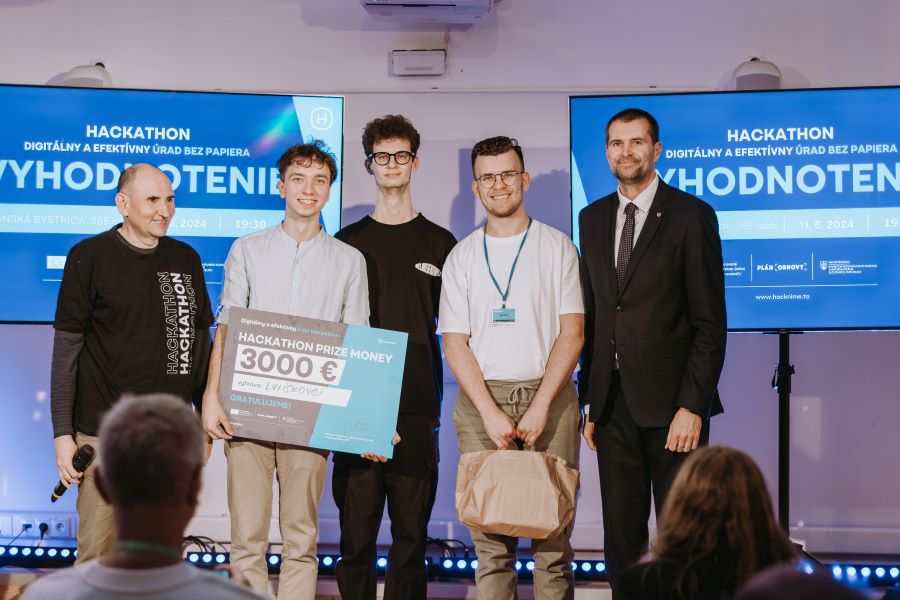 Ďalší úspešný hackathon má svojich víťazov: Banskobystrický samosprávny kraj našiel riešenie na digitalizáciu a zefektívnenie svojho úradu