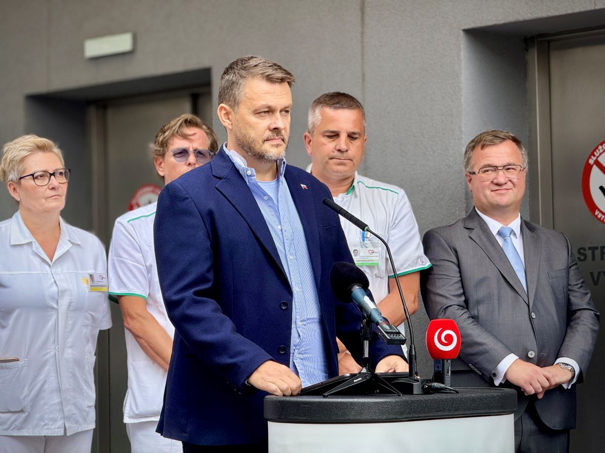 Minister Migaľ po operácii srdca: Dôverujem štátnemu zdravotníctvu, pôsobia v ňom odborníci na vysokej úrovni