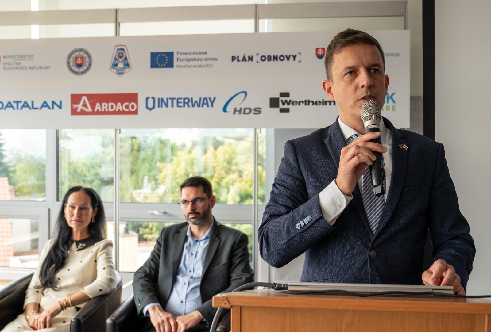 Kybernetická bezpečnosť 2025: Slovensko musí byť pripravené čeliť novým hrozbám